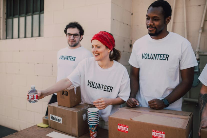 Volunteers working together